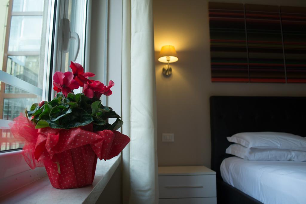 Porta Pia Rooms Roma Ngoại thất bức ảnh