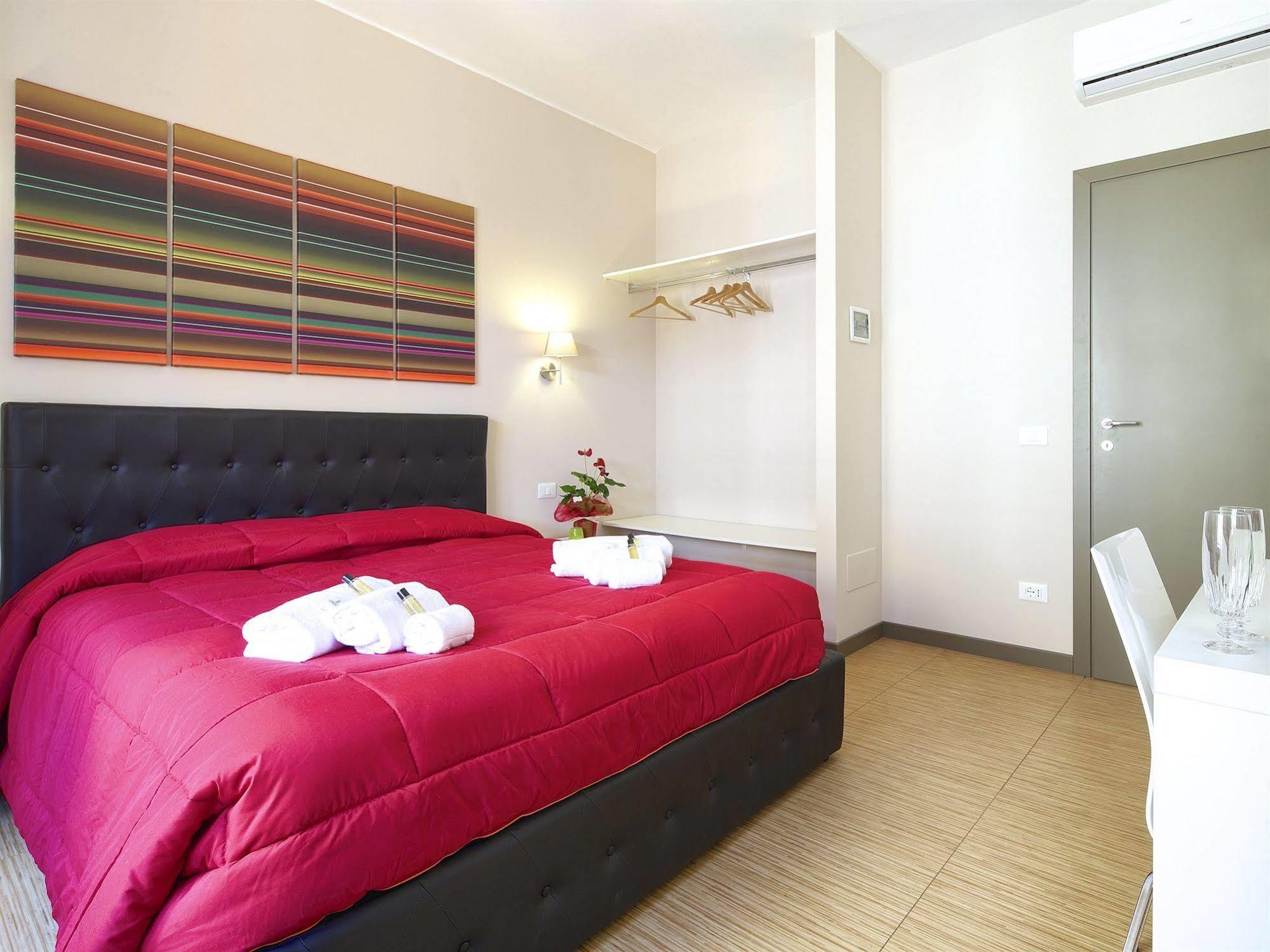 Porta Pia Rooms Roma Ngoại thất bức ảnh